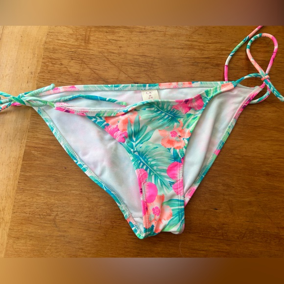 OP Bikini Bottom - Picture 1 of 1
